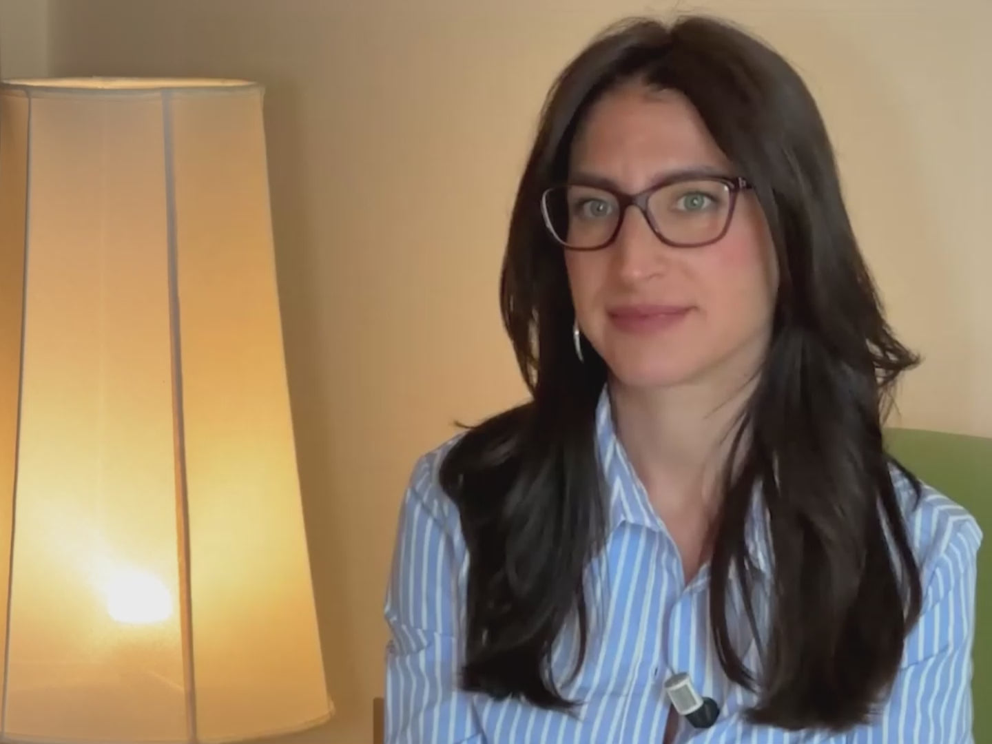 Carica il video: 